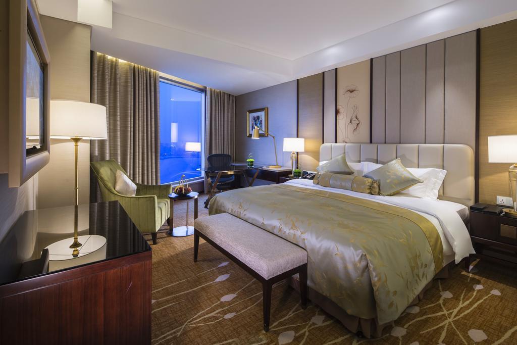 Howard Johnson Pearl Plaza Wuhan Bagian luar foto